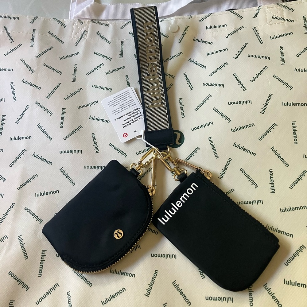 NWT Lululemon Dual Pouch Wristlet *Metallic Wordmark, BLACK/GOLD